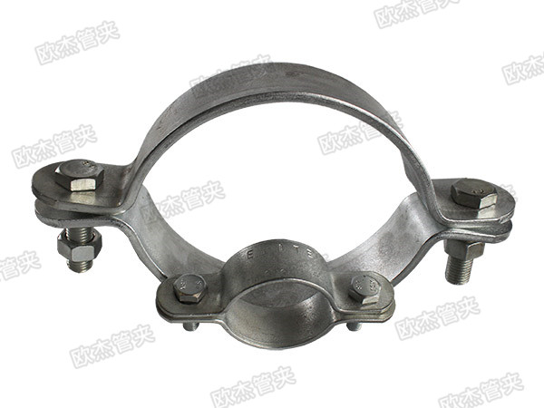 Flat steel pipe clamp assembly